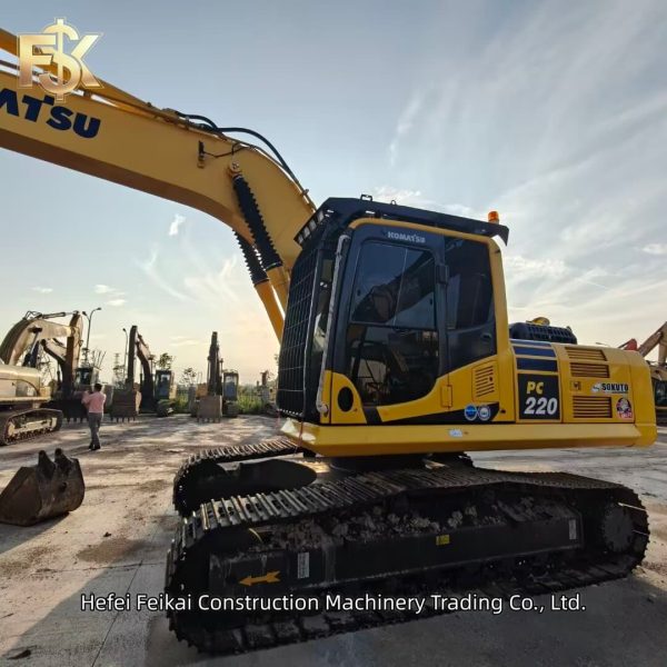2025 Used Komatsu PC220 Crawler Excavator Introduction