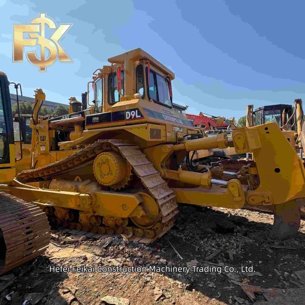 2025  Used CAT D9L Dozer