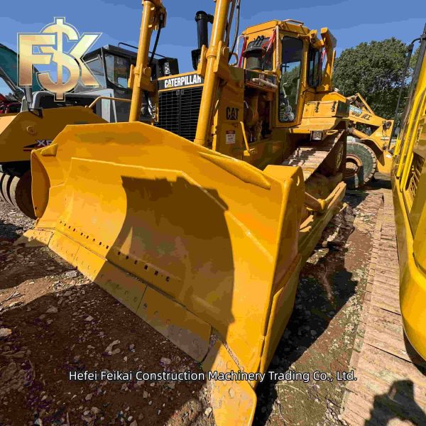 2025  Used CAT D9L Dozer