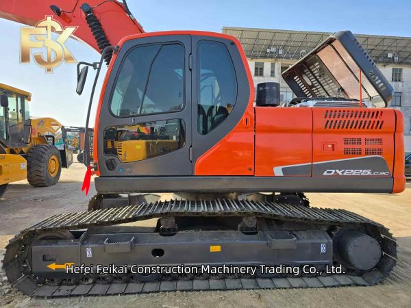 2025 Used Crawler  Excavator Doosan DX225
