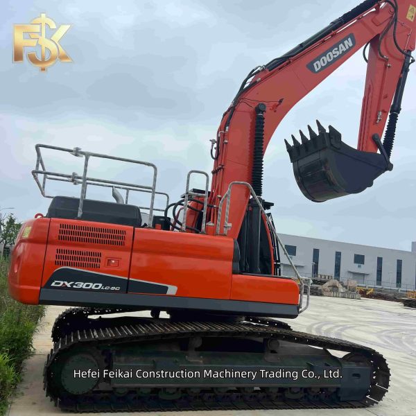2025 Used Crawler  Excavator Doosan DX300
