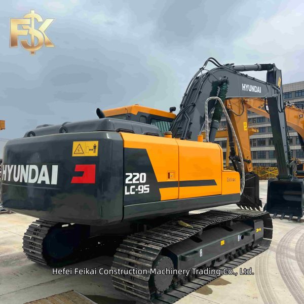 2025 Used Hyundai 220 Crawler Excavator Introduction