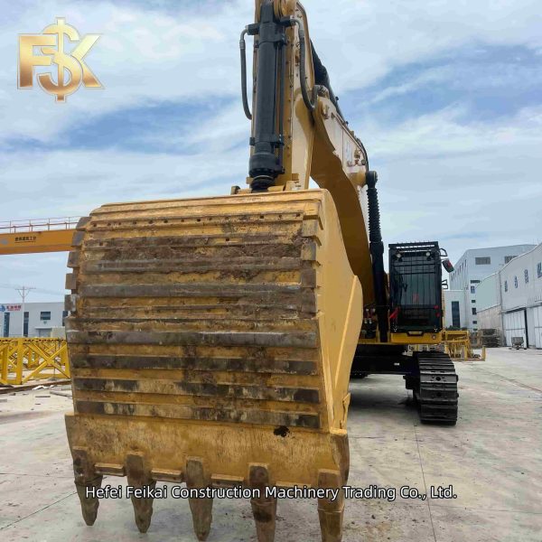 Used Excavator 2024 CAT 374 74 Ton Crawler for Sale